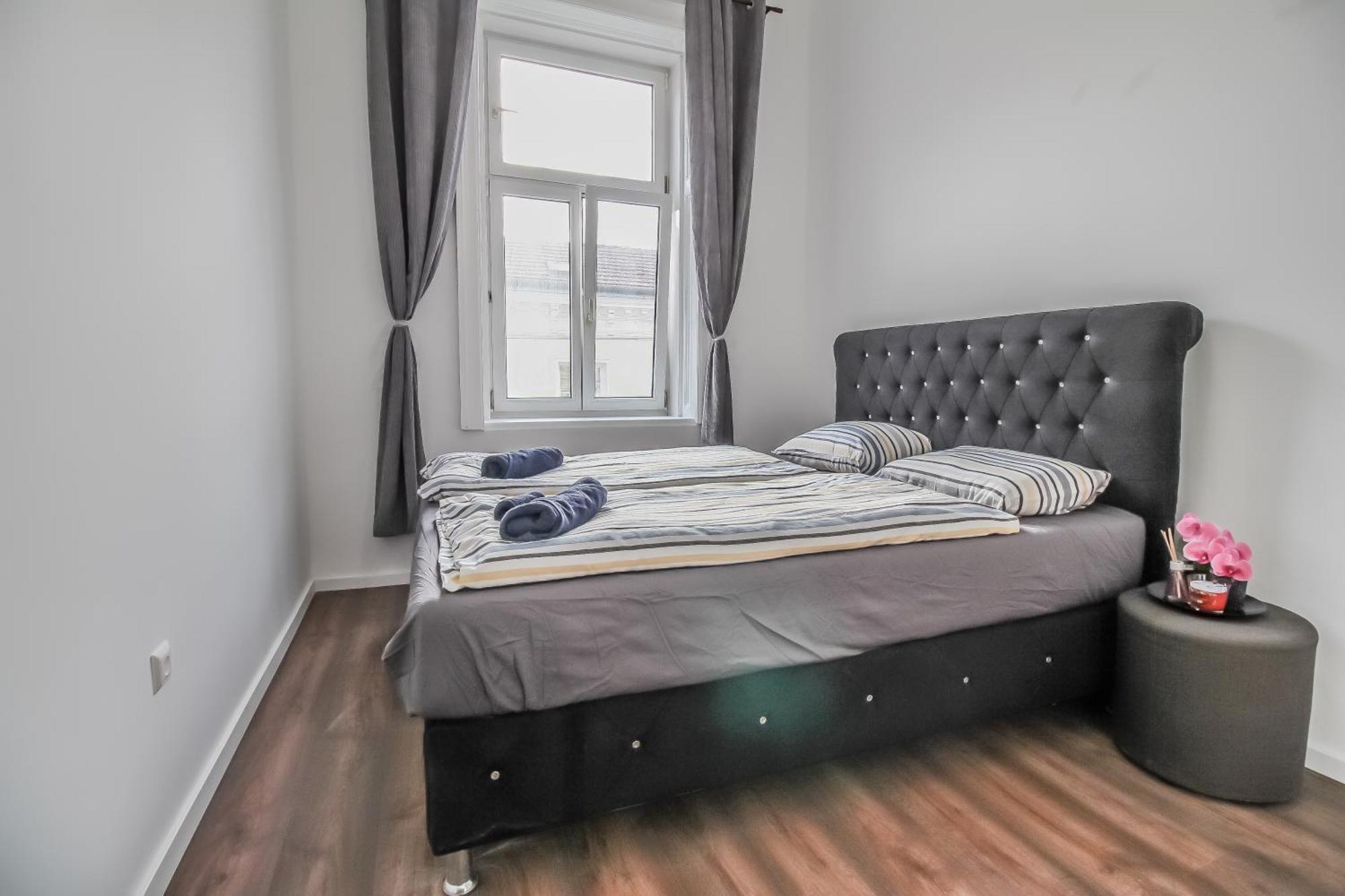 Homestay Comfortable In The Alterlaa Area Lv5 *